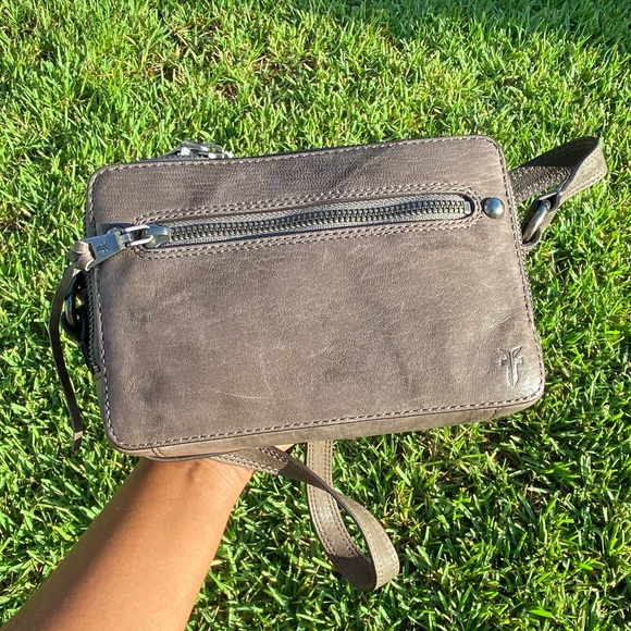 Frye Handbags - Frye Camera Crossbody